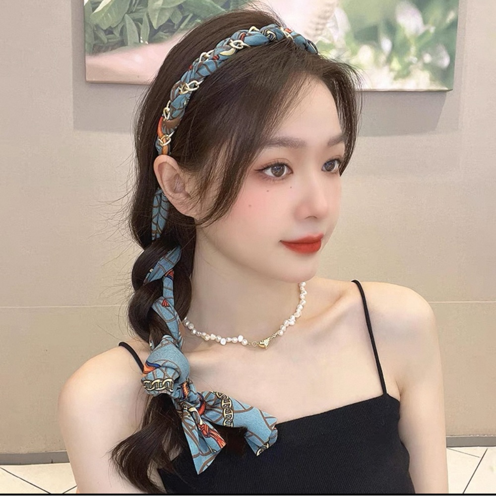 Stylish Blue Patterned Headband